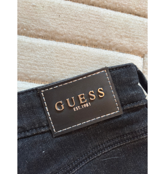 Джинсы • GUESS • Черный