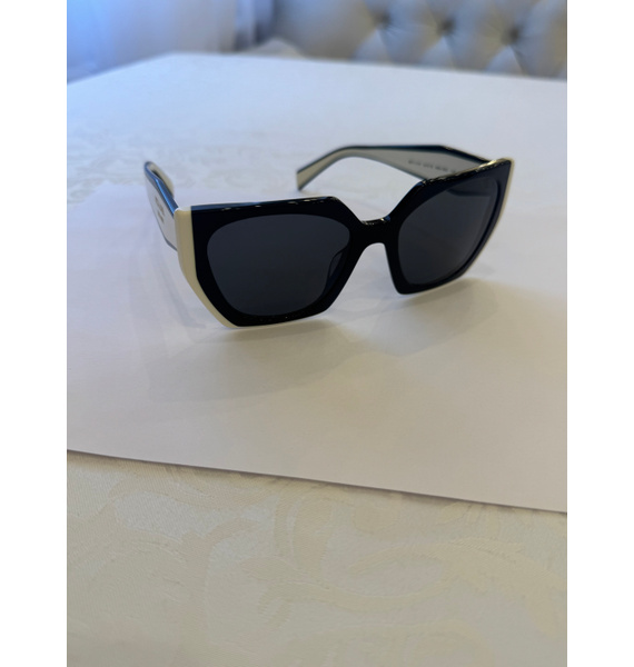 Очки • Prada Eyewear • Черный