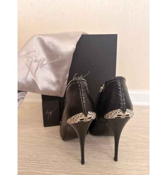 Туфли • Giuseppe Zanotti • Черный