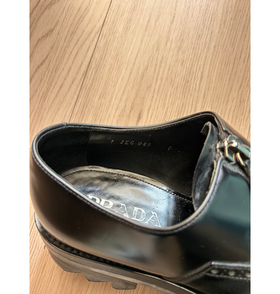 Туфли • Prada • Черный