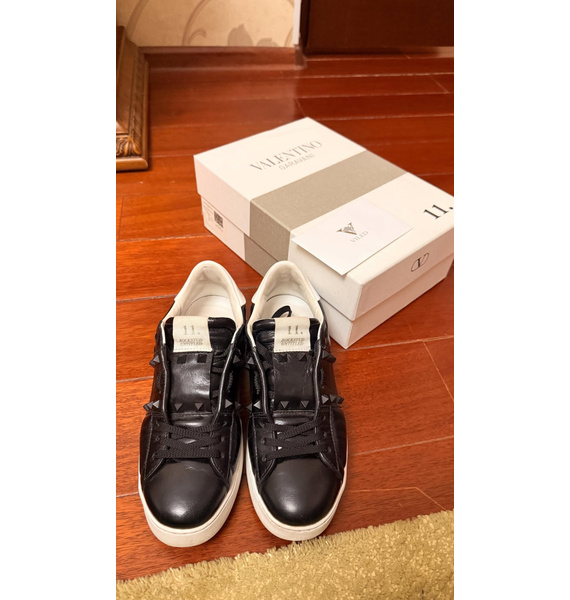 Кроссовки • Valentino • Черный