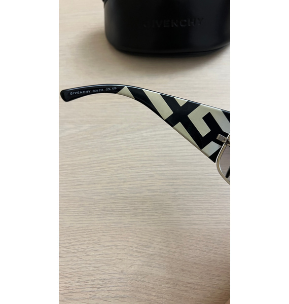 Очки • Givenchy Eyewear • Черный