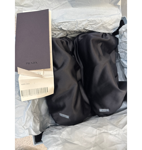 Лоферы • Prada • Черный