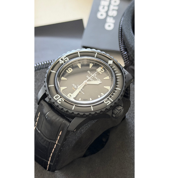 Часы • Swatch • Черный