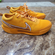 Кроссовки • Nike • Желтый