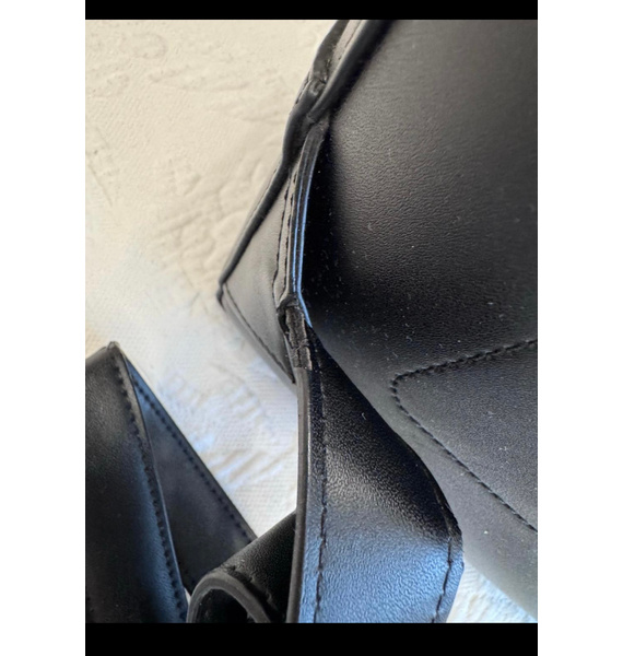 Рюкзак • Emporio Armani • Черный
