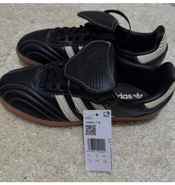 Кроссовки • adidas • Черный