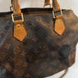Сумка • Louis Vuitton • Коричневый