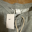 Шорты • Nike • Серый