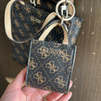 Сумка • GUESS • Коричневый