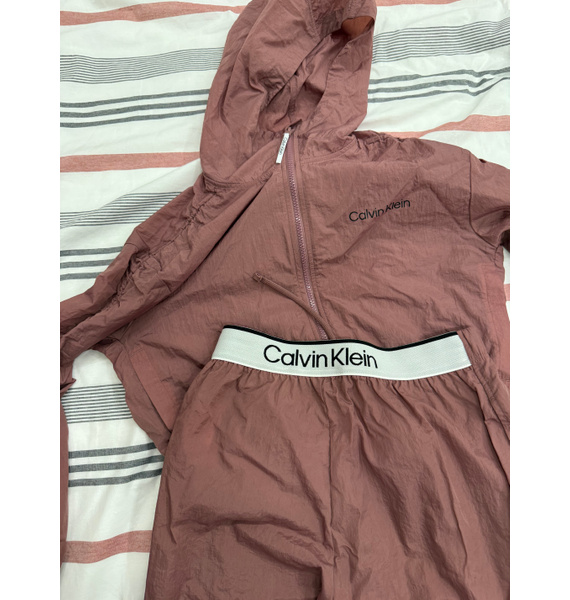 Костюм • Calvin Klein • Бордовый