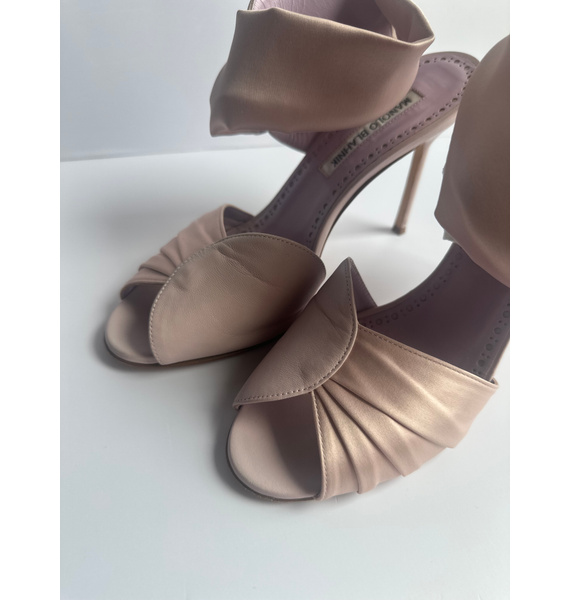 Босоножки • Manolo Blahnik • Розовый