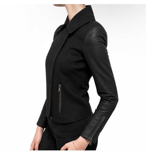 Куртка • Armani Exchange • Черный