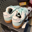 Кроссовки • adidas • Бирюзовый