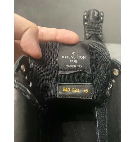 Ботинки • Louis Vuitton • Черный