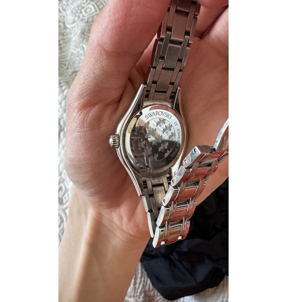 Часы • Swarovski • Серебряный