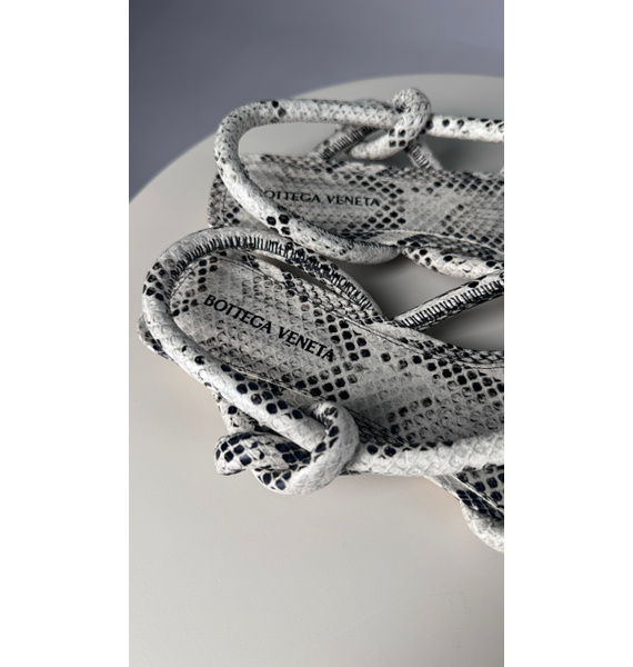 Сандалии • Bottega Veneta • Мульти