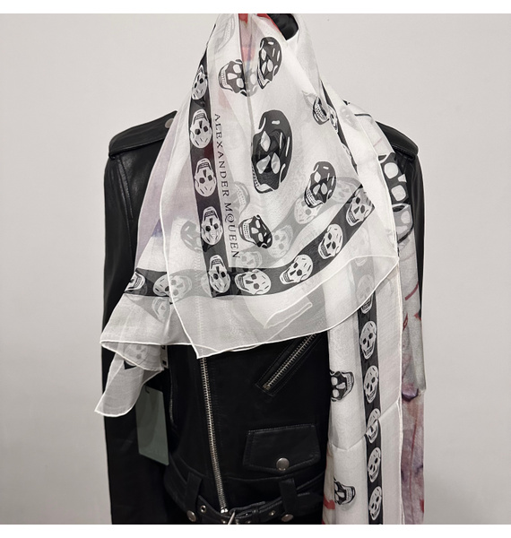 Шаль • Alexander McQueen • Белый