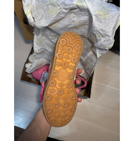Кроссовки • adidas Originals • Розовый