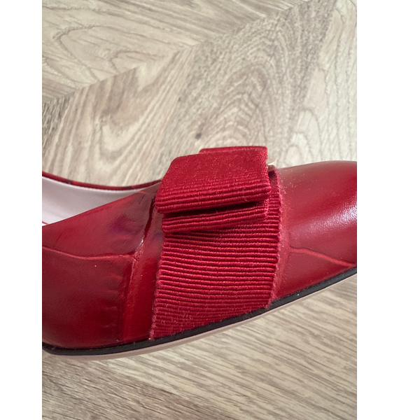 Туфли • Salvatore Ferragamo • Красный