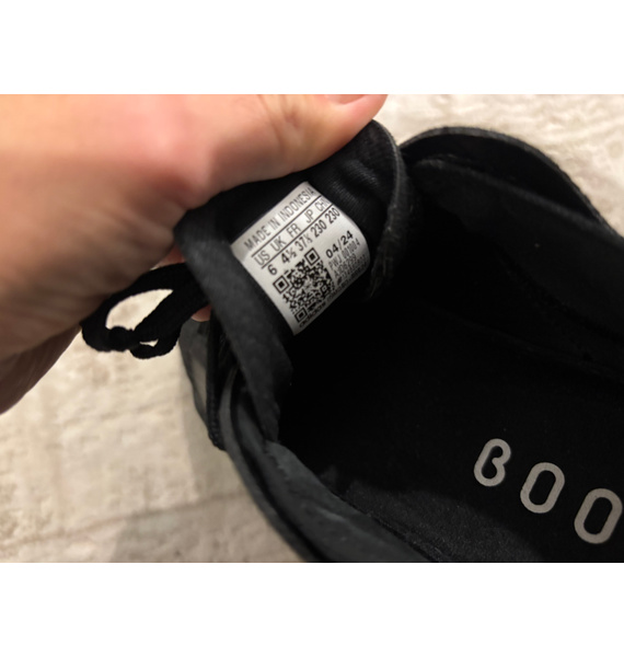 Кроссовки • adidas • Черный