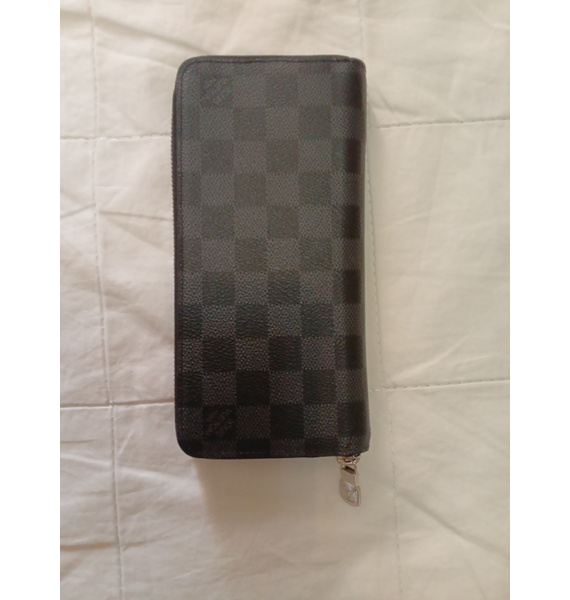 Кошелек • Louis Vuitton • Серый