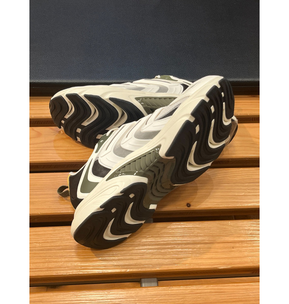 Кроссовки • adidas • Белый