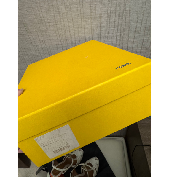 Туфли • Fendi • Белый