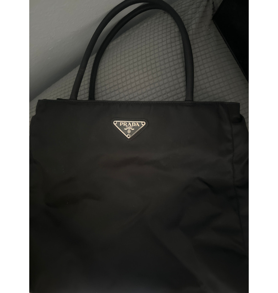 Сумка • Prada • Черный