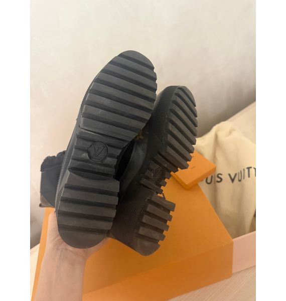 Ботинки • Louis Vuitton • Черный