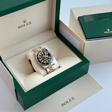 Часы • Rolex • Золотой