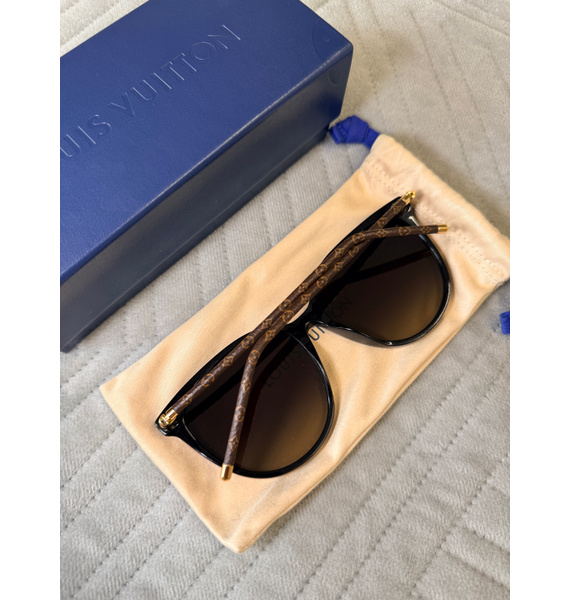 Очки • Louis Vuitton • Черный
