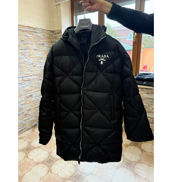 Пуховик • Prada • Черный