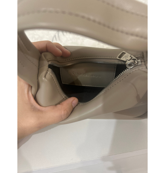 Сумка • Calvin Klein • Бежевый