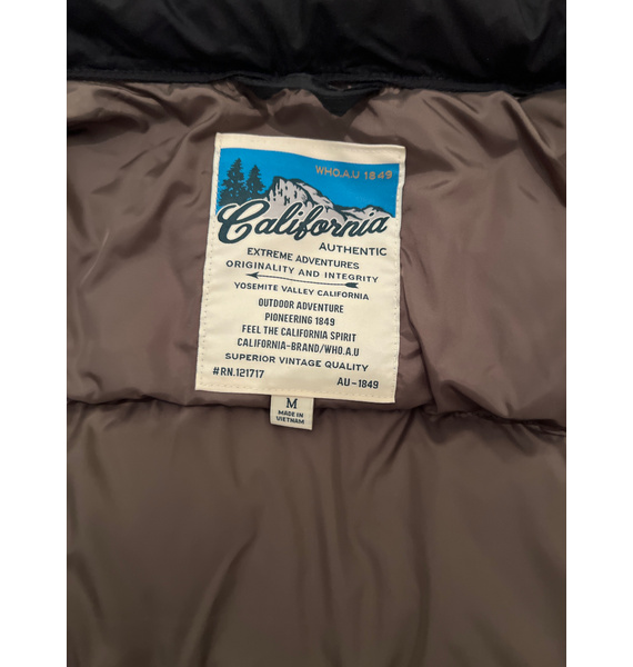 Куртка • WHO.A.U • Черный