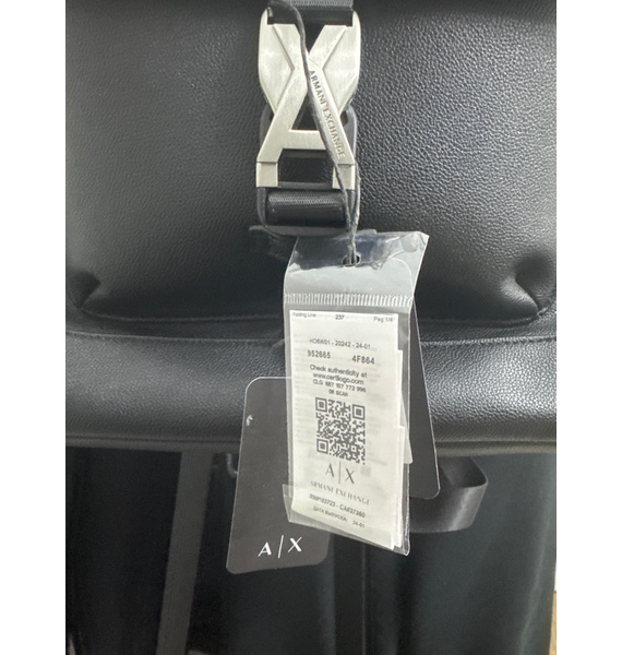 Рюкзак • Armani Exchange • Черный