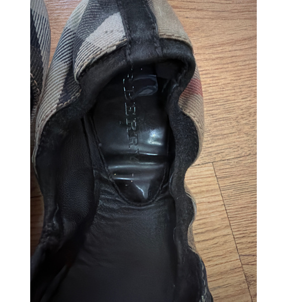 Балетки • Burberry • Бежевый