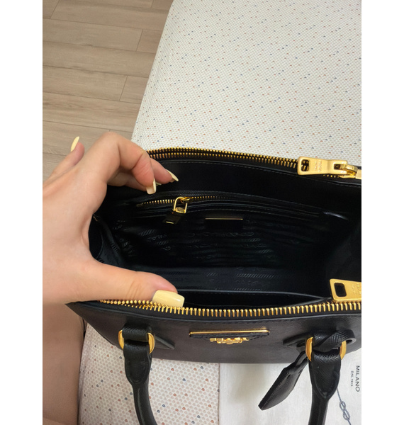 Сумка • Prada • Черный