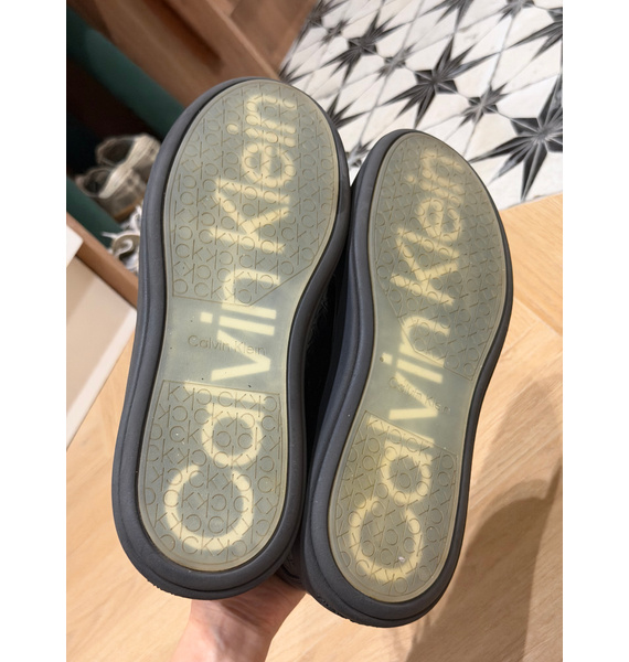 Кроссовки • Calvin Klein • Черный