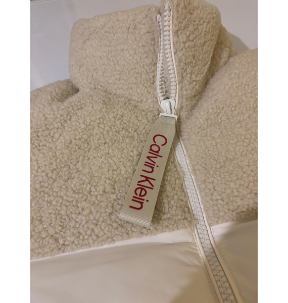 Пуховик • Calvin Klein • Белый