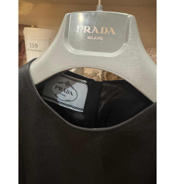 Платье • Prada • Черный
