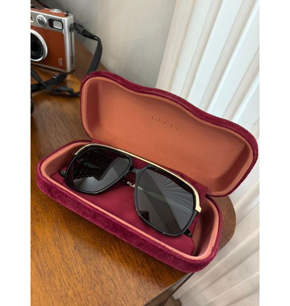Солнцезащитные очки • Gucci Eyewear • Черный