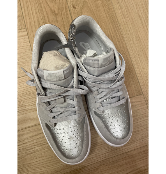 Кроссовки • Nike • Серый