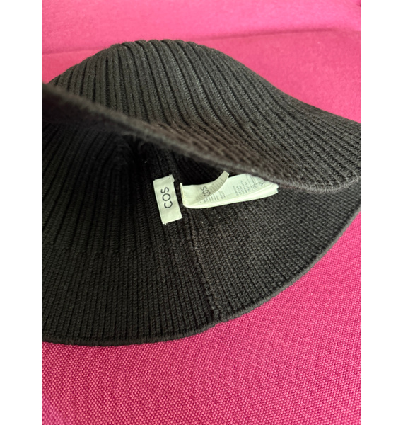 Шляпа • COS • Черный