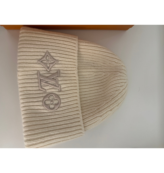 Шапка • Louis Vuitton • Молочный