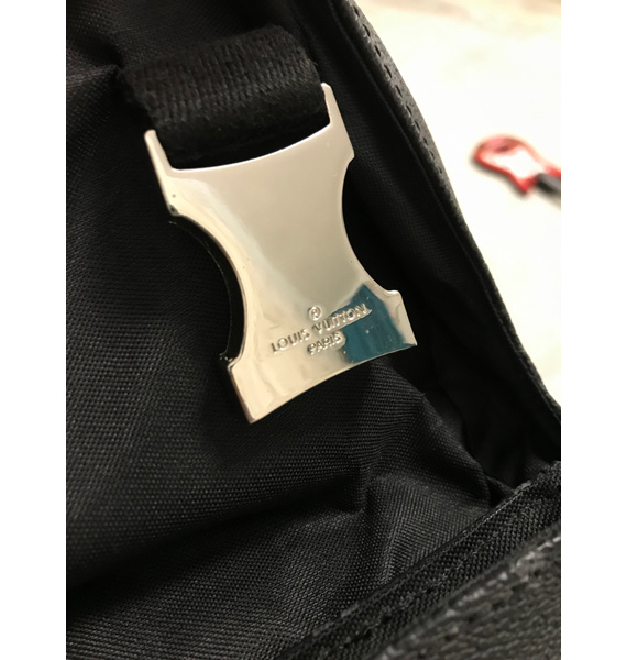 Сумка • Louis Vuitton • Черный