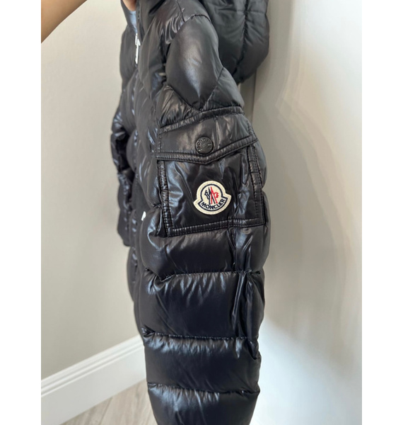 Пуховик • Moncler • Черный