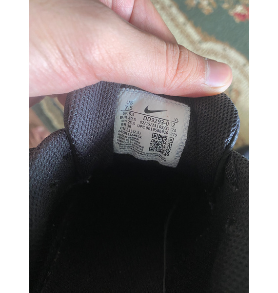 Кроссовки • Nike • Черный