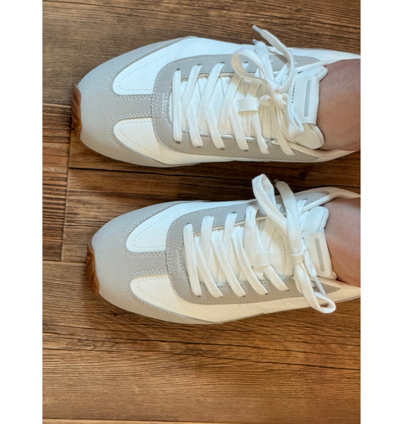 Кроссовки • Charles & Keith • Белый