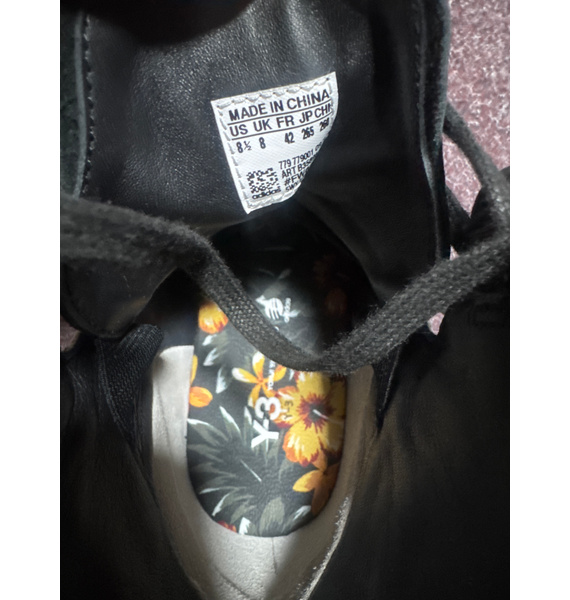 Кроссовки • Y-3 • Другое